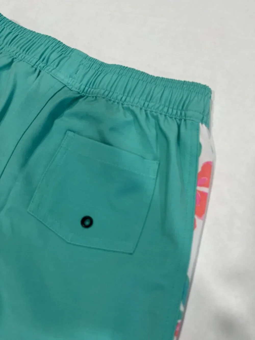 Boy - 4T - NWT Feather 4 Arrow Volley Swim Trunks in Bonita